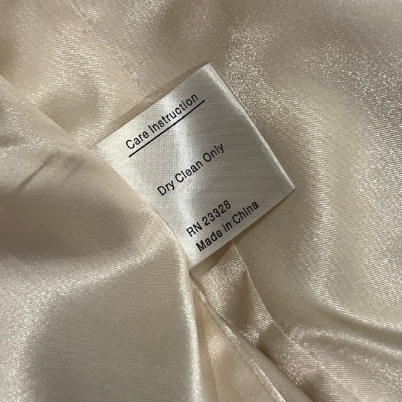 Kristin Blake faux fur coat - Picture 5 of 8